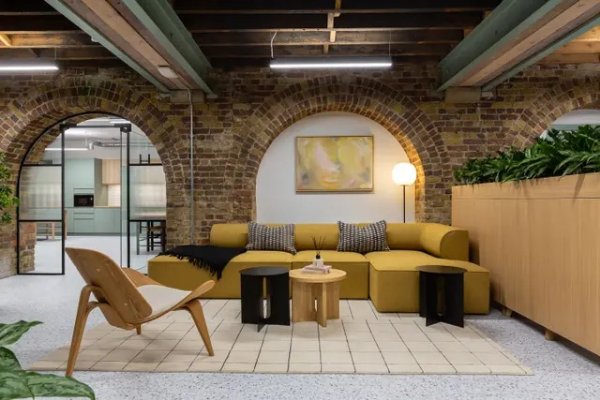 Property at 2 Pear Tree Court, London, EC1R 0DS